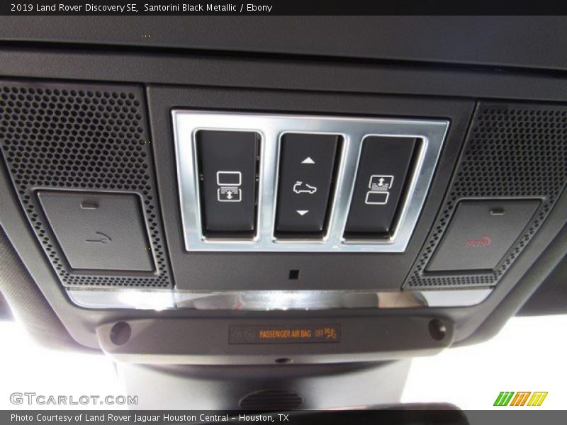 Santorini Black Metallic / Ebony 2019 Land Rover Discovery SE