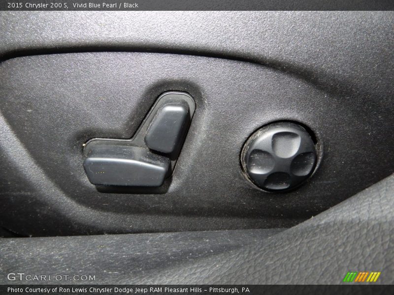 Vivid Blue Pearl / Black 2015 Chrysler 200 S