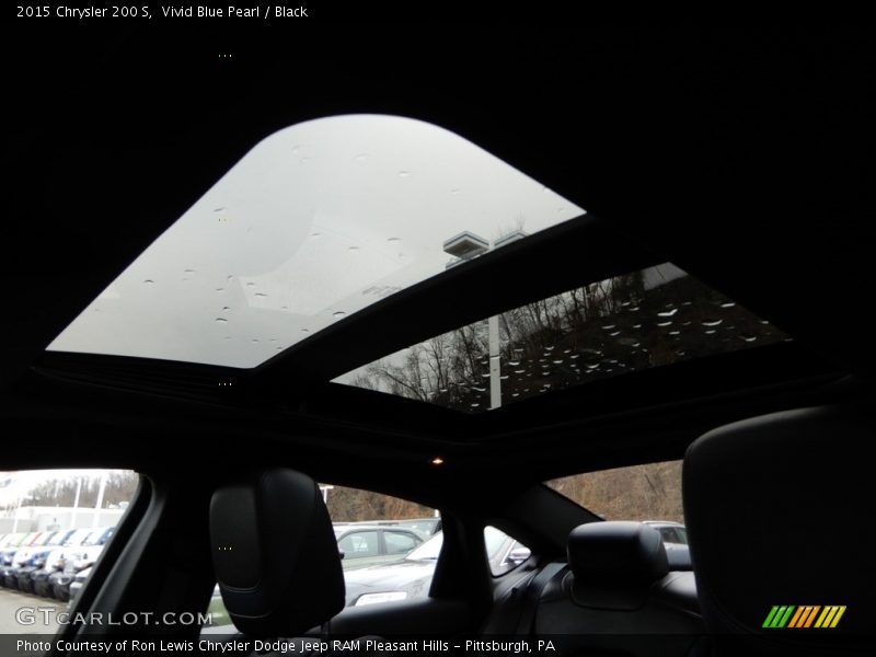 Vivid Blue Pearl / Black 2015 Chrysler 200 S