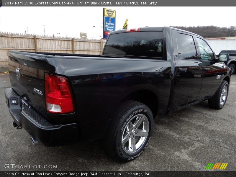 Brilliant Black Crystal Pearl / Black/Diesel Gray 2017 Ram 1500 Express Crew Cab 4x4