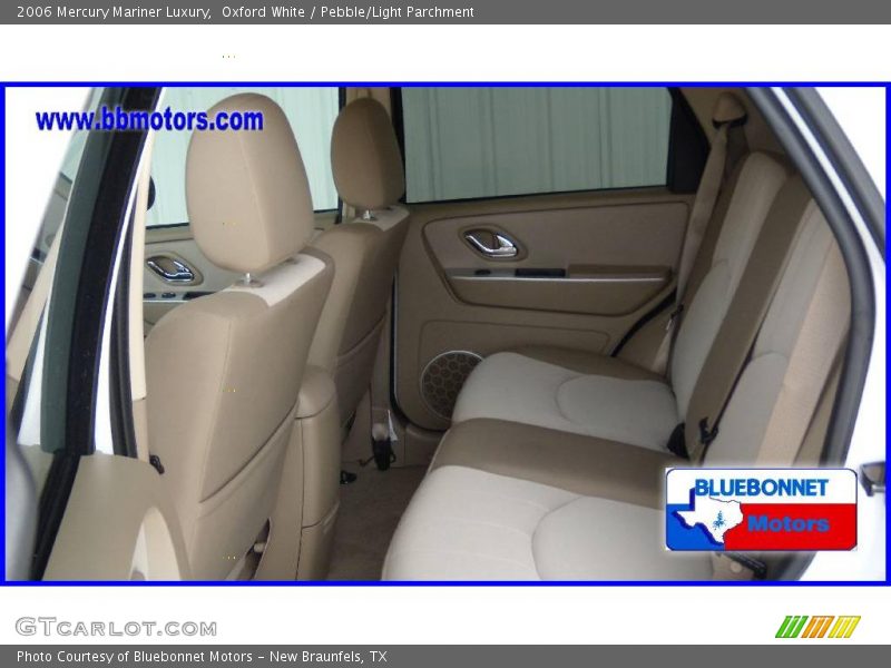 Oxford White / Pebble/Light Parchment 2006 Mercury Mariner Luxury