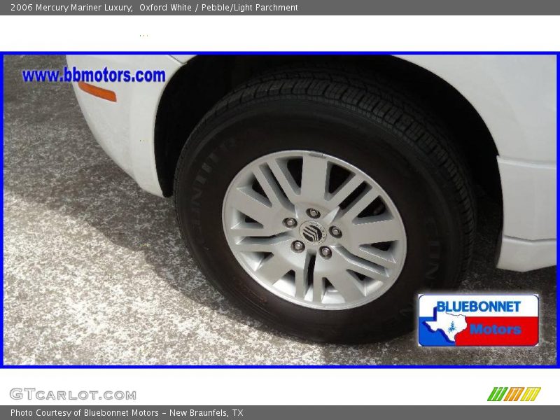 Oxford White / Pebble/Light Parchment 2006 Mercury Mariner Luxury