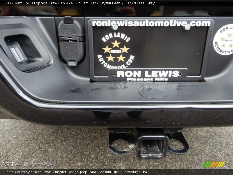 Brilliant Black Crystal Pearl / Black/Diesel Gray 2017 Ram 1500 Express Crew Cab 4x4