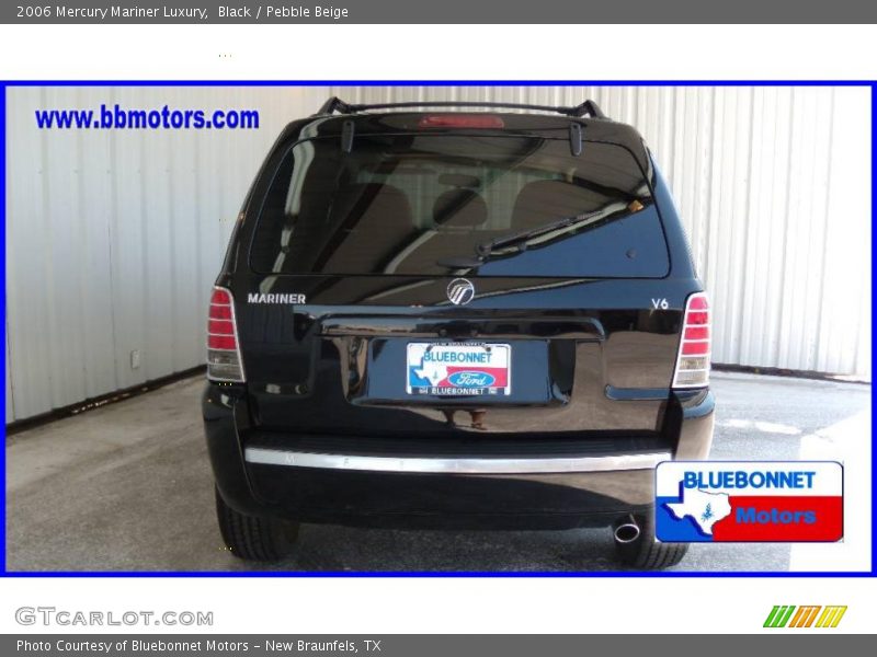 Black / Pebble Beige 2006 Mercury Mariner Luxury