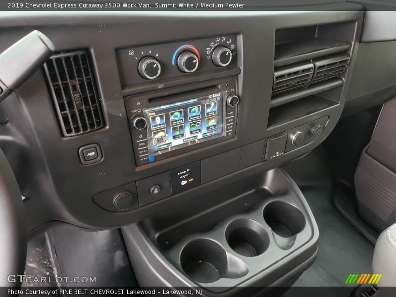 Summit White / Medium Pewter 2019 Chevrolet Express Cutaway 3500 Work Van