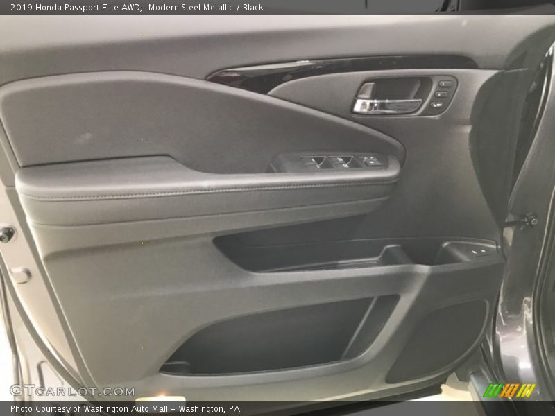 Modern Steel Metallic / Black 2019 Honda Passport Elite AWD