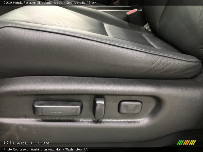 Modern Steel Metallic / Black 2019 Honda Passport Elite AWD