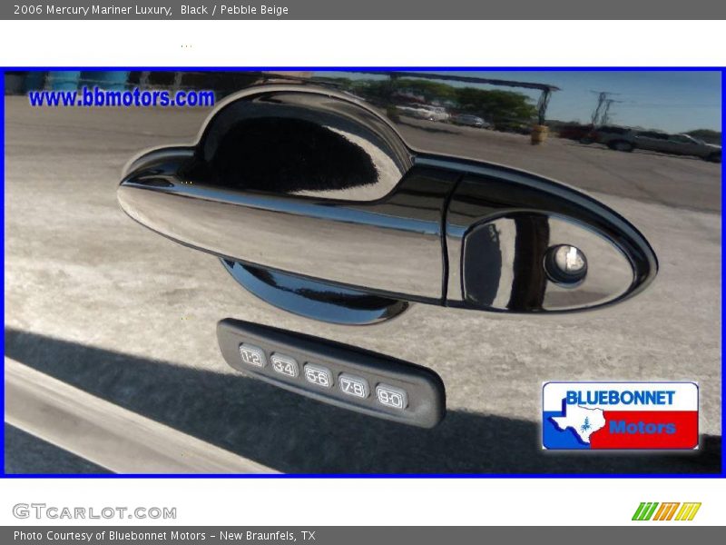 Black / Pebble Beige 2006 Mercury Mariner Luxury