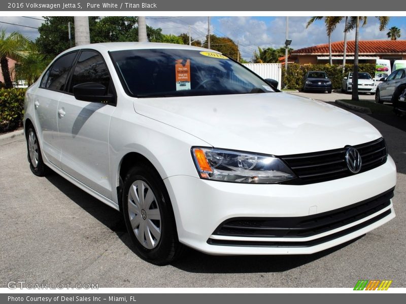 Pure White / Titan Black 2016 Volkswagen Jetta S