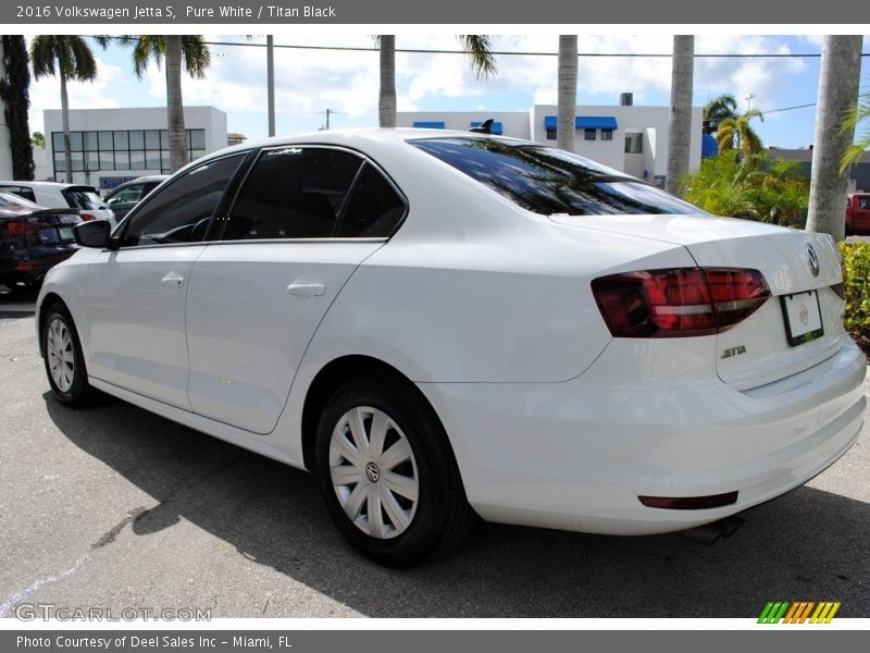 Pure White / Titan Black 2016 Volkswagen Jetta S