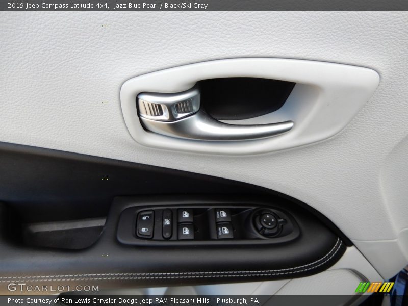 Jazz Blue Pearl / Black/Ski Gray 2019 Jeep Compass Latitude 4x4
