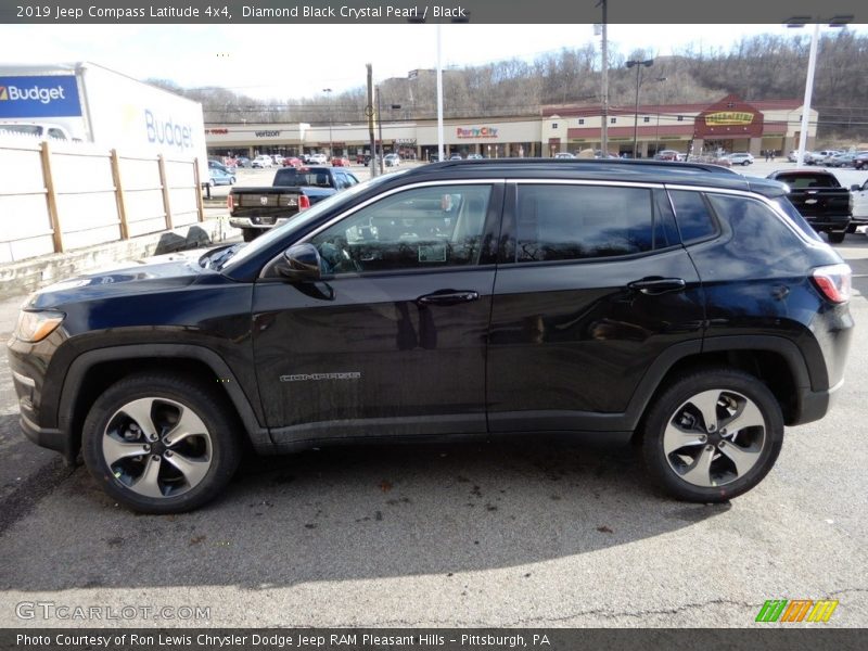 Diamond Black Crystal Pearl / Black 2019 Jeep Compass Latitude 4x4