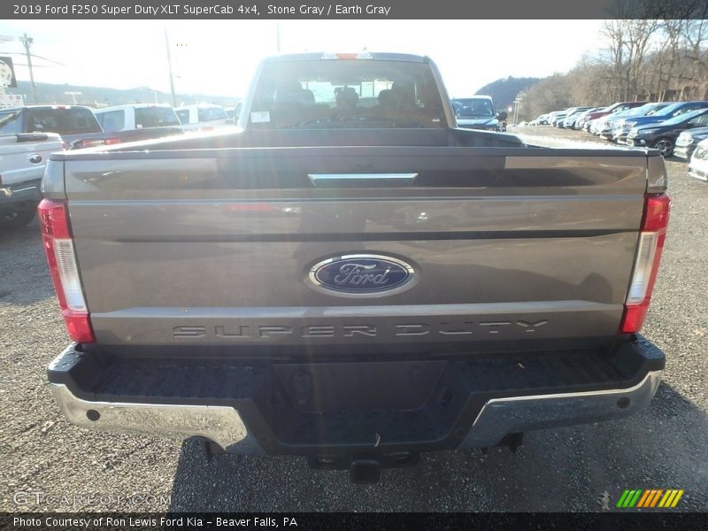 Stone Gray / Earth Gray 2019 Ford F250 Super Duty XLT SuperCab 4x4