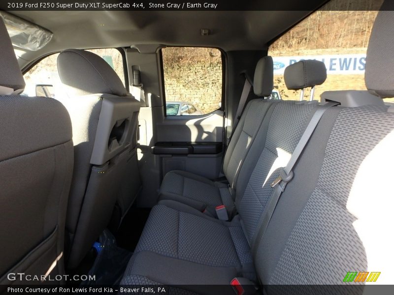 Stone Gray / Earth Gray 2019 Ford F250 Super Duty XLT SuperCab 4x4