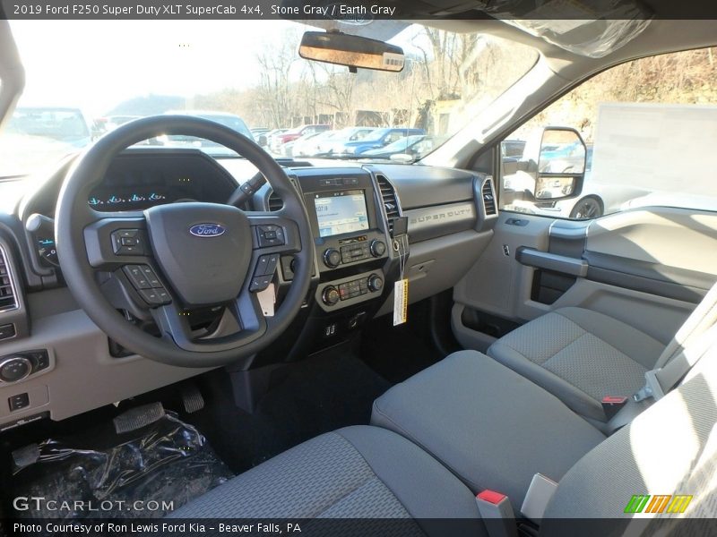 Stone Gray / Earth Gray 2019 Ford F250 Super Duty XLT SuperCab 4x4