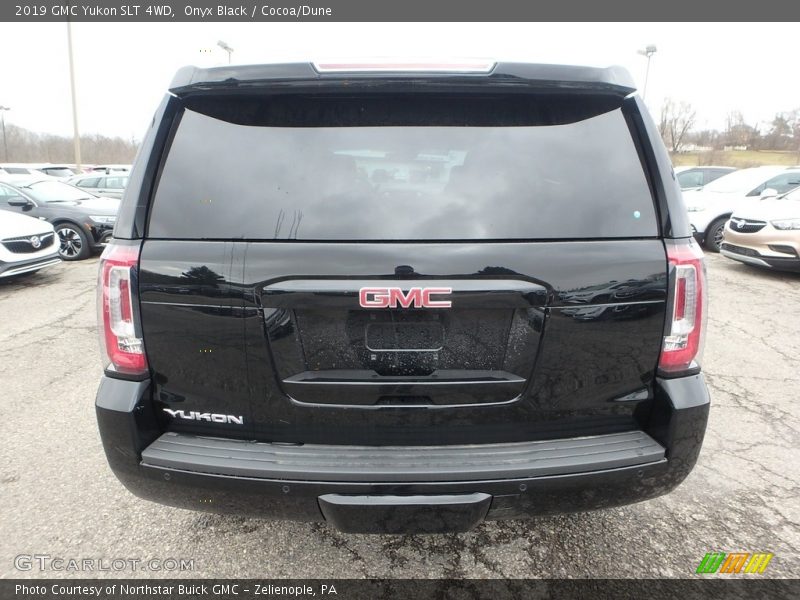 Onyx Black / Cocoa/Dune 2019 GMC Yukon SLT 4WD