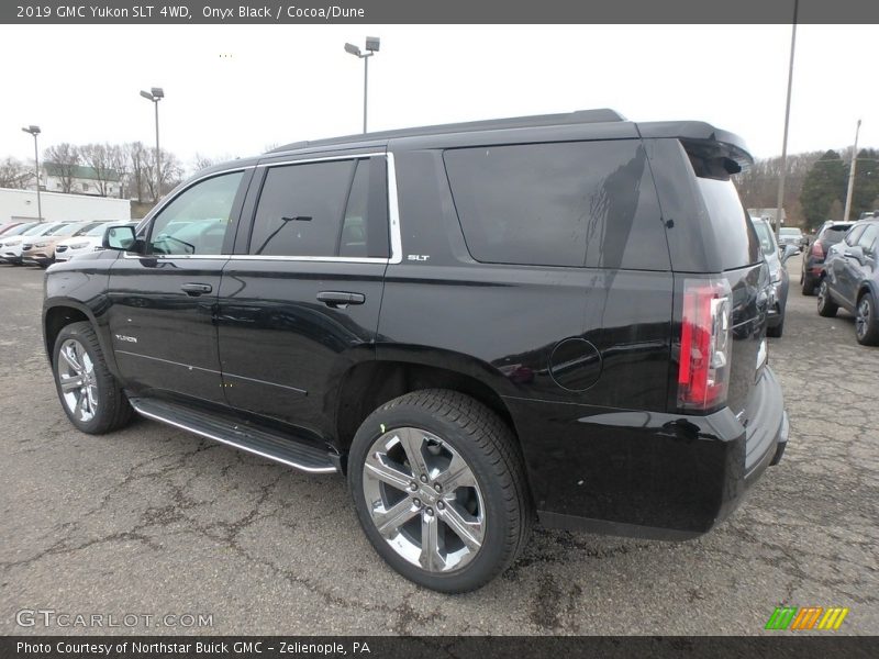 Onyx Black / Cocoa/Dune 2019 GMC Yukon SLT 4WD