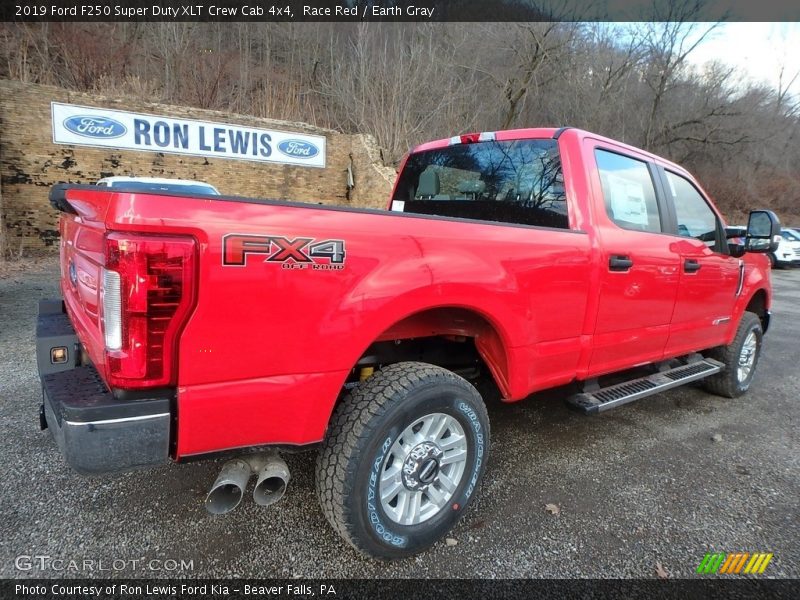 Race Red / Earth Gray 2019 Ford F250 Super Duty XLT Crew Cab 4x4