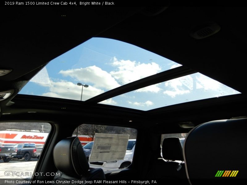 Bright White / Black 2019 Ram 1500 Limited Crew Cab 4x4