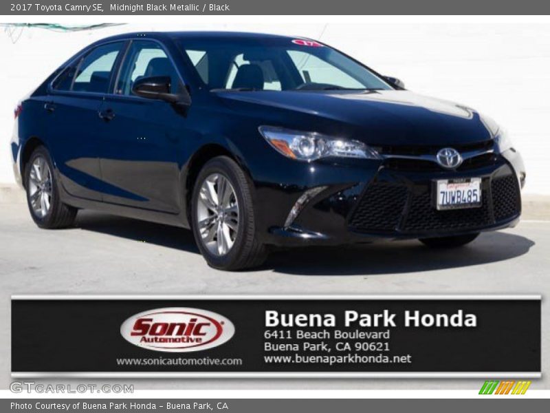 Midnight Black Metallic / Black 2017 Toyota Camry SE