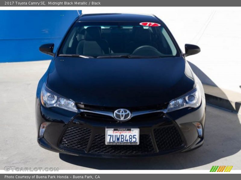 Midnight Black Metallic / Black 2017 Toyota Camry SE