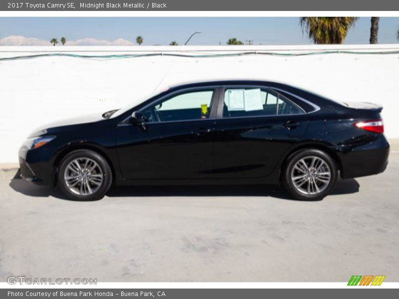 Midnight Black Metallic / Black 2017 Toyota Camry SE