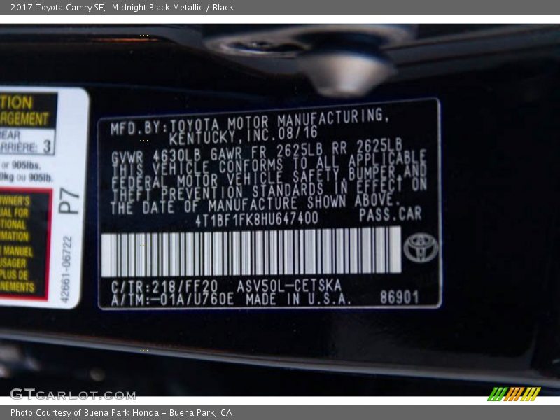 Midnight Black Metallic / Black 2017 Toyota Camry SE