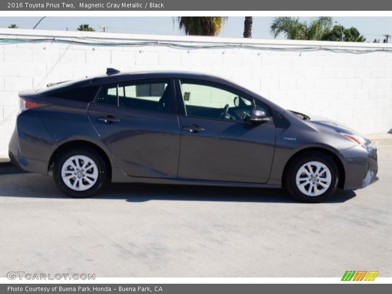 Magnetic Gray Metallic / Black 2016 Toyota Prius Two