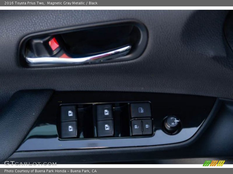 Magnetic Gray Metallic / Black 2016 Toyota Prius Two