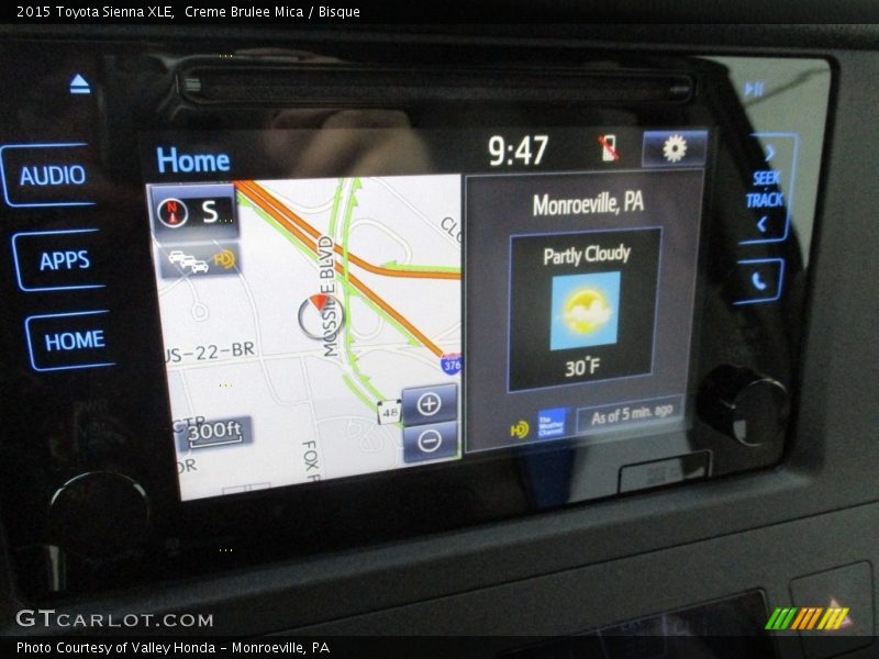 Creme Brulee Mica / Bisque 2015 Toyota Sienna XLE