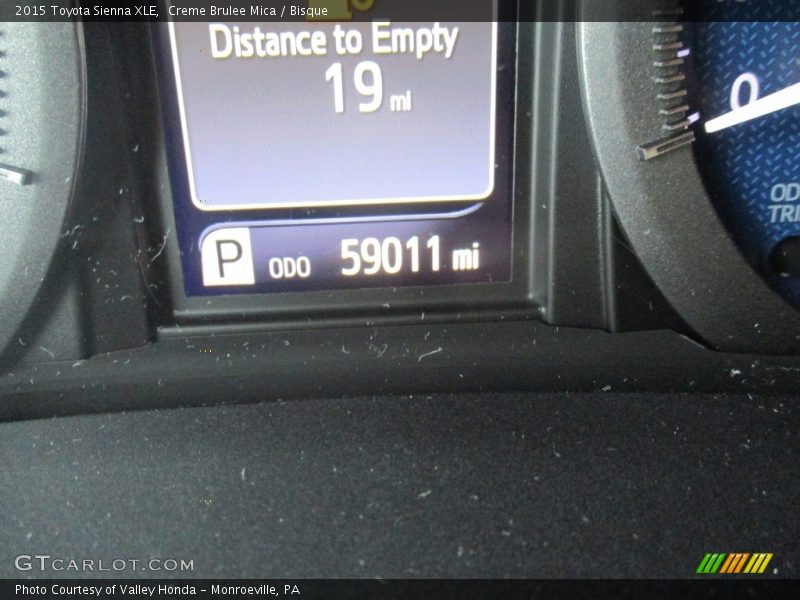 Creme Brulee Mica / Bisque 2015 Toyota Sienna XLE