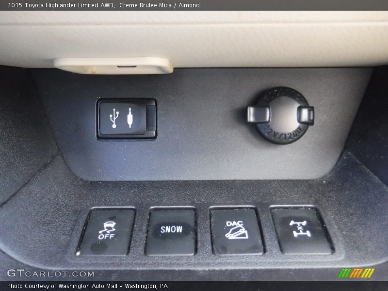 Creme Brulee Mica / Almond 2015 Toyota Highlander Limited AWD