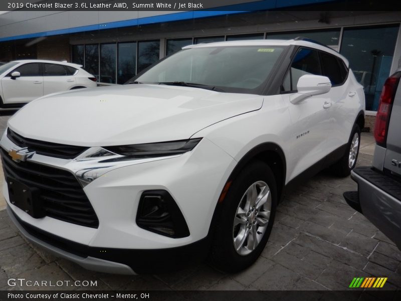 Summit White / Jet Black 2019 Chevrolet Blazer 3.6L Leather AWD
