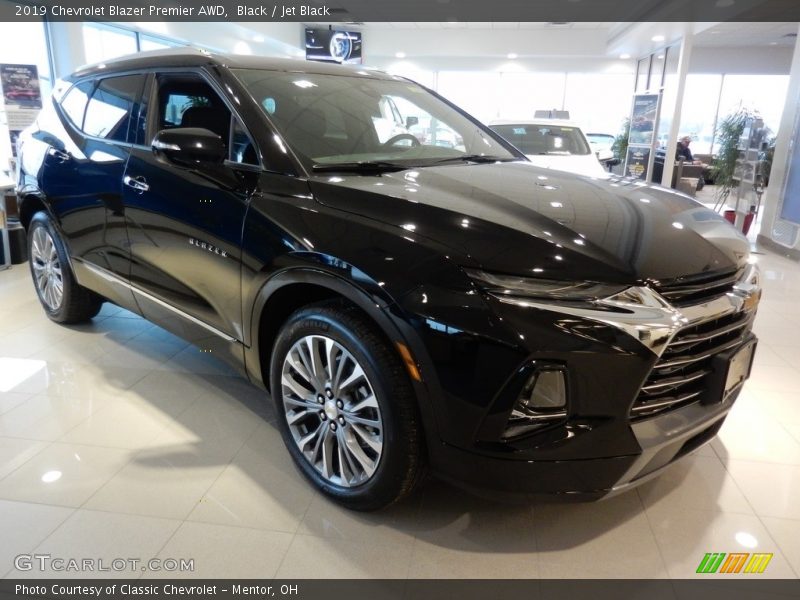 Front 3/4 View of 2019 Blazer Premier AWD