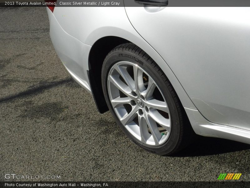Classic Silver Metallic / Light Gray 2013 Toyota Avalon Limited