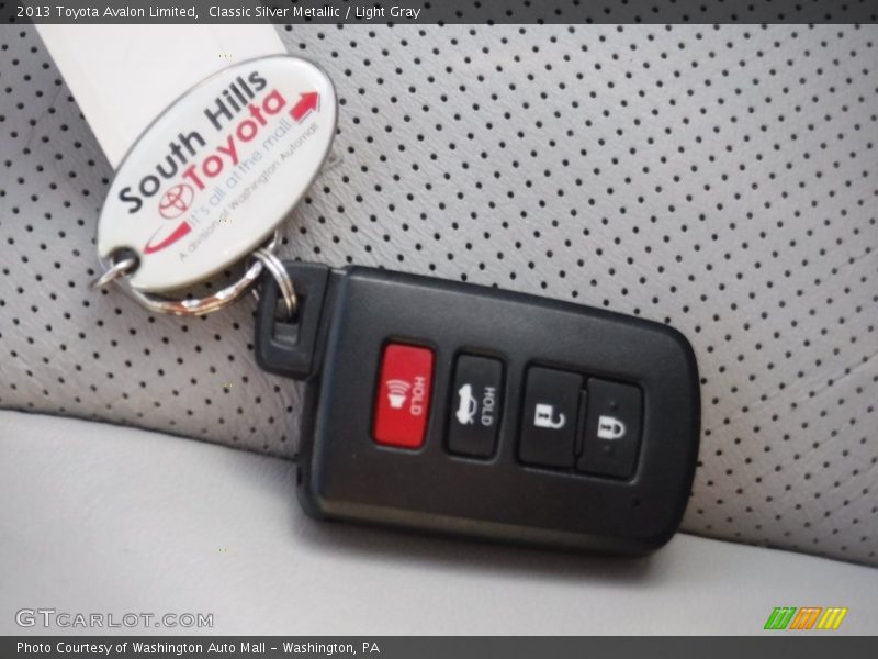 Classic Silver Metallic / Light Gray 2013 Toyota Avalon Limited