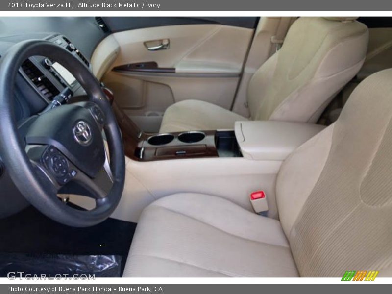 Attitude Black Metallic / Ivory 2013 Toyota Venza LE
