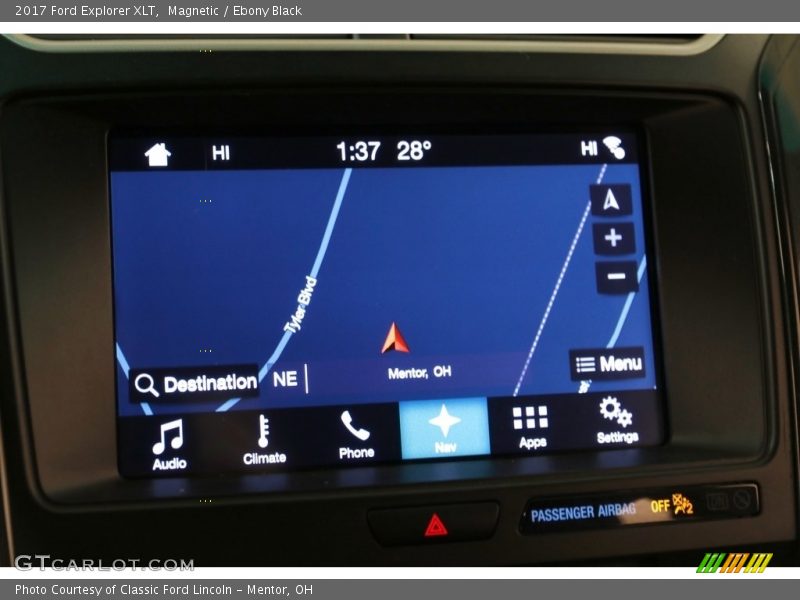 Magnetic / Ebony Black 2017 Ford Explorer XLT