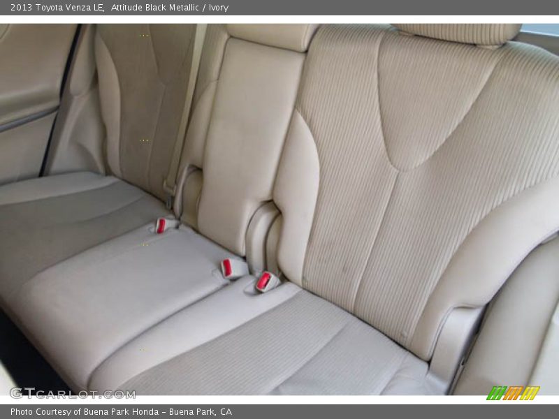 Attitude Black Metallic / Ivory 2013 Toyota Venza LE