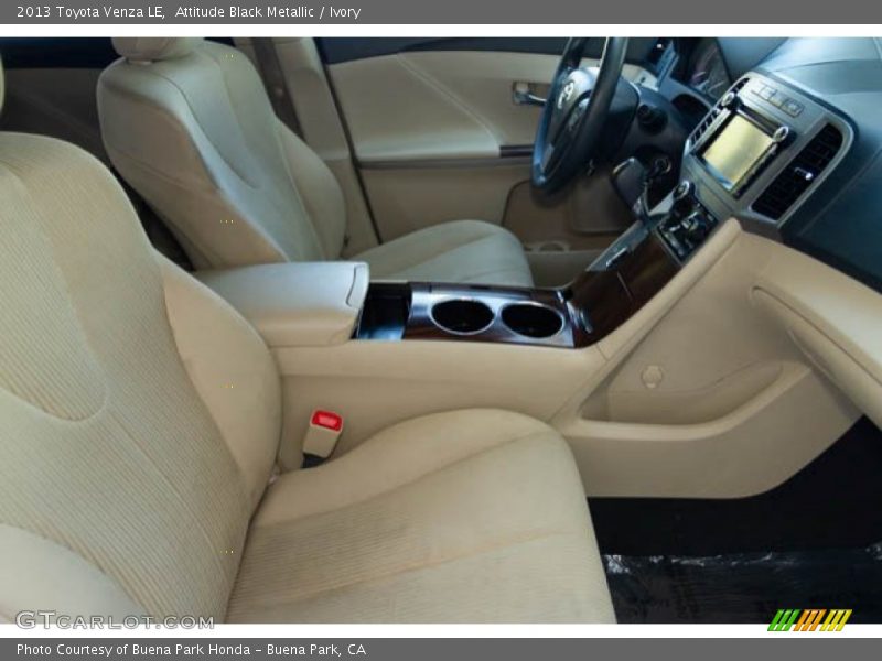 Attitude Black Metallic / Ivory 2013 Toyota Venza LE