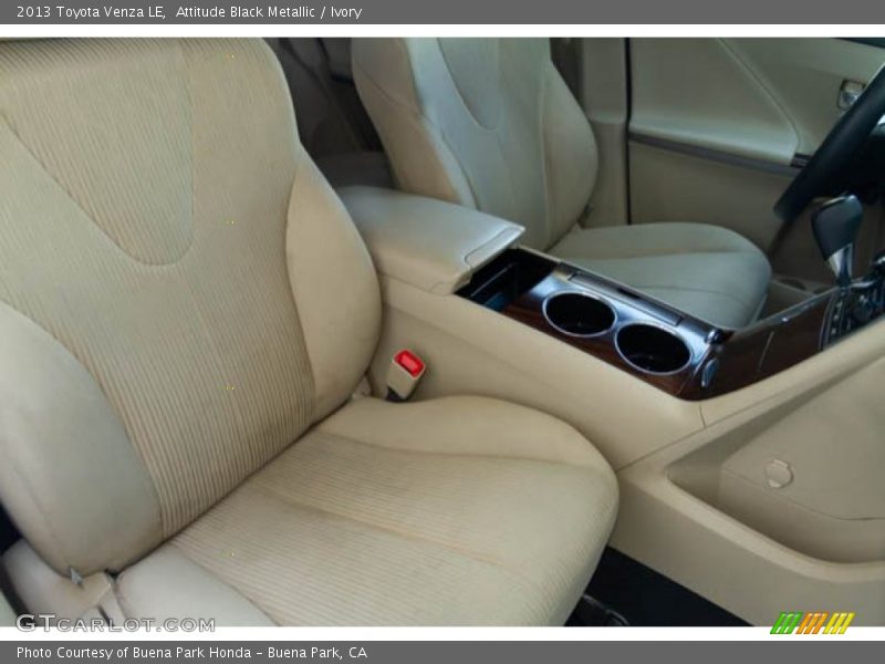 Attitude Black Metallic / Ivory 2013 Toyota Venza LE