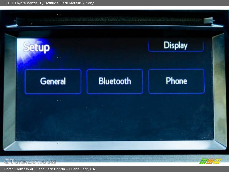 Attitude Black Metallic / Ivory 2013 Toyota Venza LE