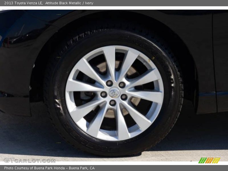 Attitude Black Metallic / Ivory 2013 Toyota Venza LE