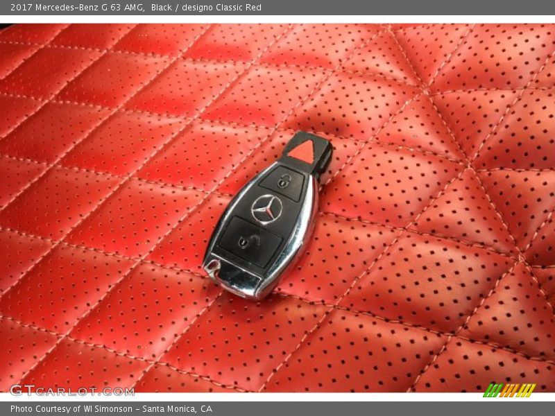 Black / designo Classic Red 2017 Mercedes-Benz G 63 AMG