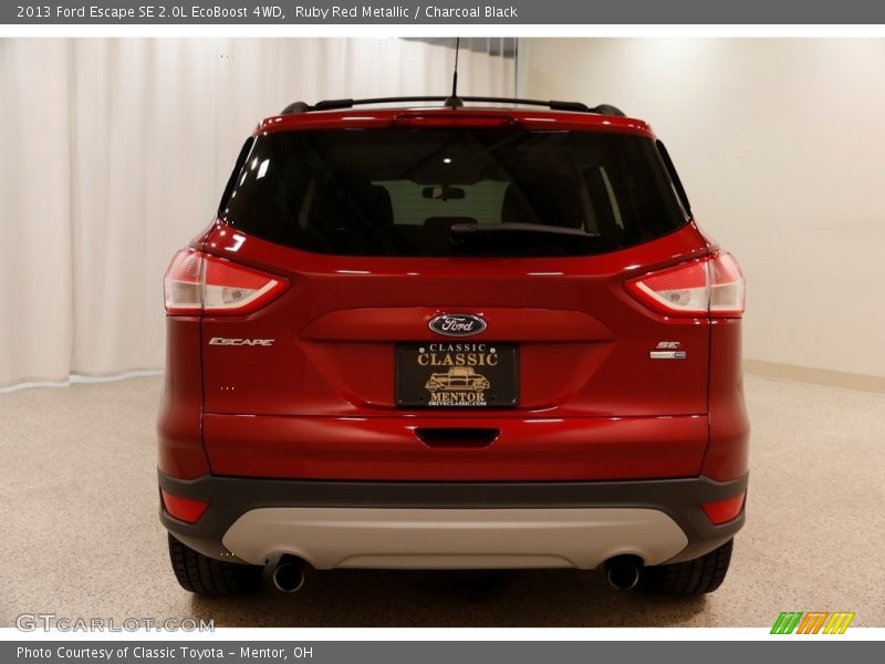 Ruby Red Metallic / Charcoal Black 2013 Ford Escape SE 2.0L EcoBoost 4WD