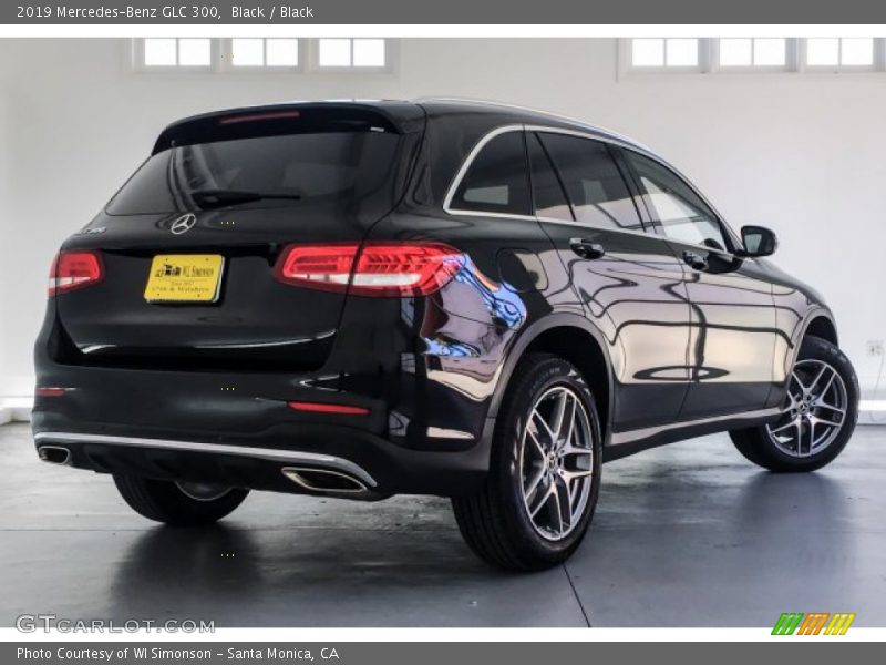 Black / Black 2019 Mercedes-Benz GLC 300
