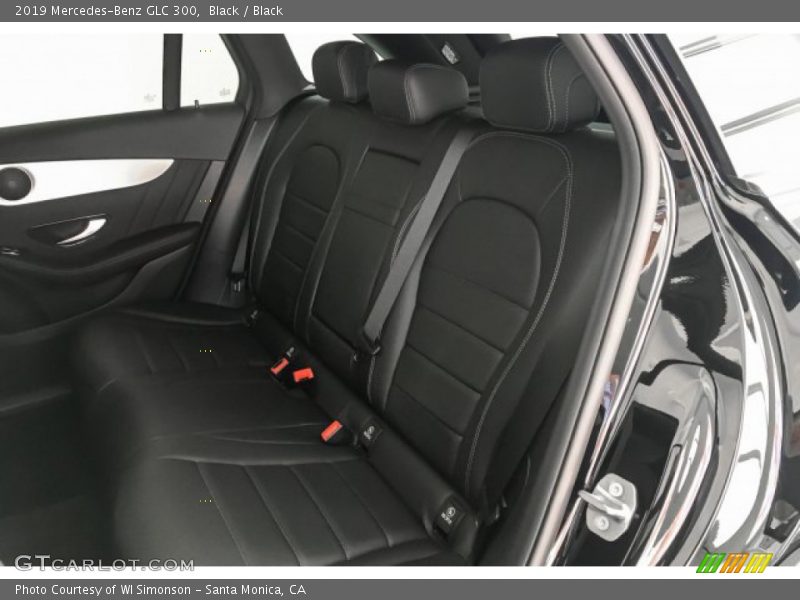 Black / Black 2019 Mercedes-Benz GLC 300
