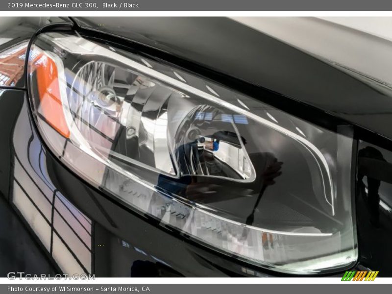 Black / Black 2019 Mercedes-Benz GLC 300