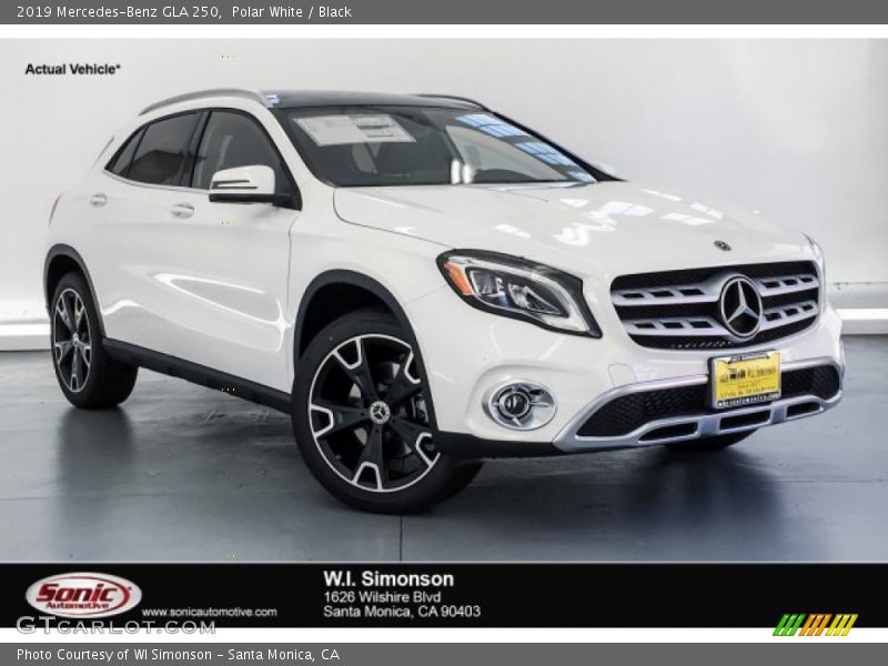 Polar White / Black 2019 Mercedes-Benz GLA 250