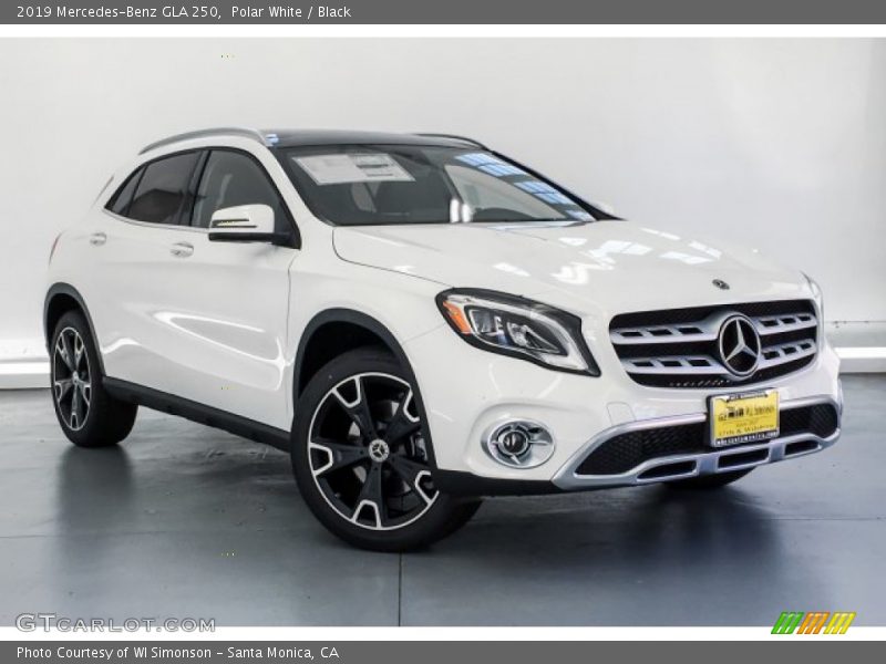 Polar White / Black 2019 Mercedes-Benz GLA 250